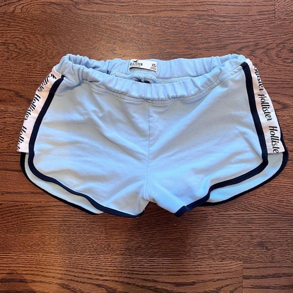 ⭐y2k hollister blue low rise graphic shorts xs